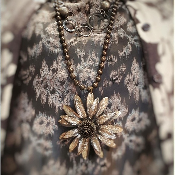 Meet your Posher, Eileen - Picture 9 of 13